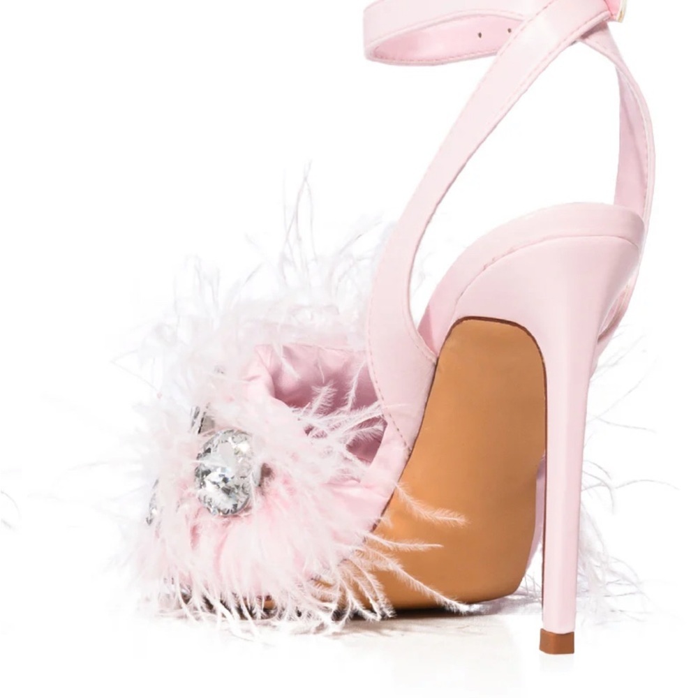 Azalea Wang Pavo Rhinestone Feather Heeled Sandals Size 7 NWT - Picture 5 of 7
